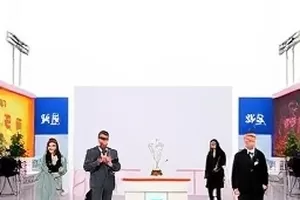 回声档案旧帖原文与传播截图并排对照封面